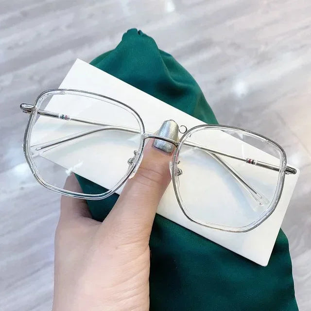 Blue Blocking Glasses - Ultralight Transparent Eyewear with Retro Green Frame for Women - ZOOMNSTORE