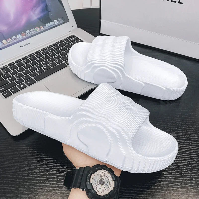 Couple Summer Indoor Slippers - Soft Skid-Proof Bathroom Flip Flops - ZOOMNSTORE