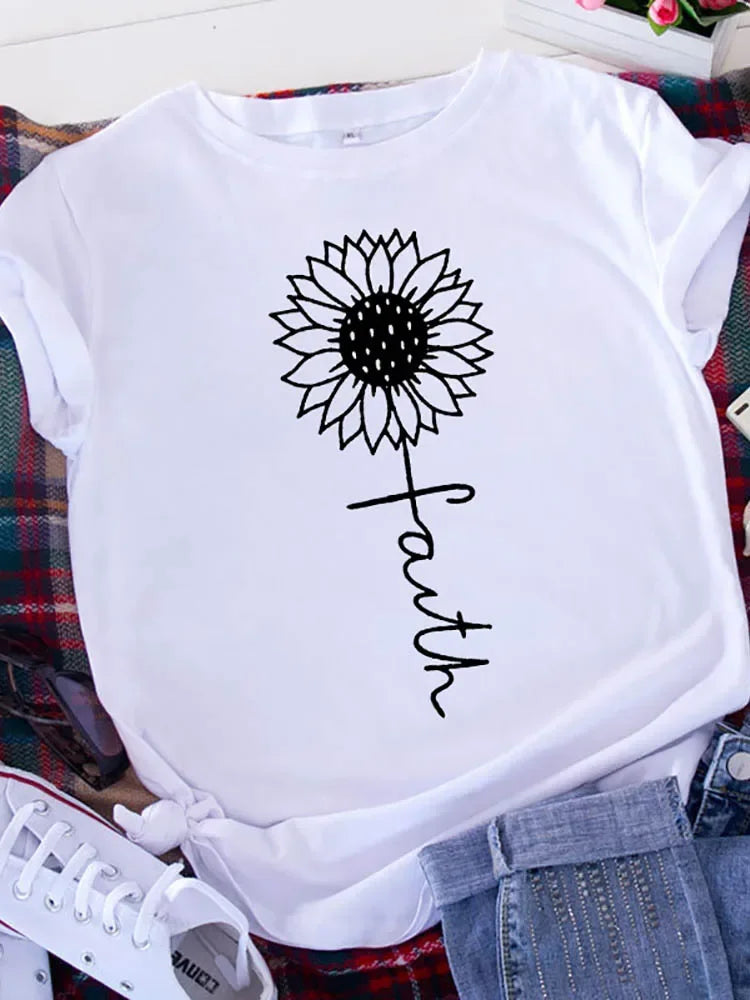 Free Spirit Leopard Love T-Shirt - Womens Short Sleeve Valentines Tee - ZOOMNSTORE