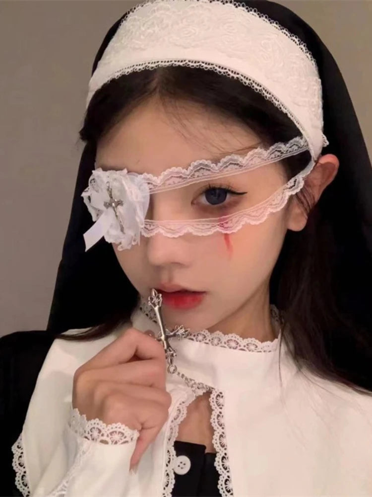 Gothic Lace Eye Mask - Womens Halloween Cosplay Accessory - ZOOMNSTORE