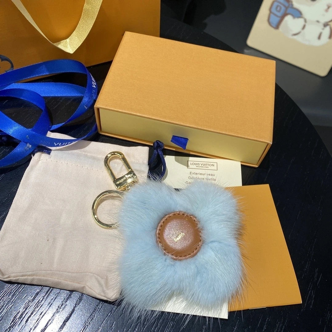 Handmade Cartoon Plush Keychain - Cute 3D Bag Pendant for Couples - ZOOMNSTORE
