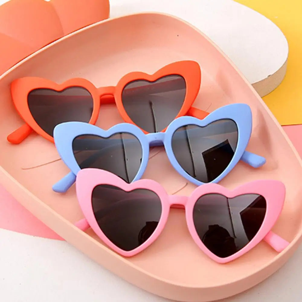 Kids Heart-Shaped Sunglasses - Vintage Cartoon Eyewear for Boys Girls 3-9 Years - ZOOMNSTORE