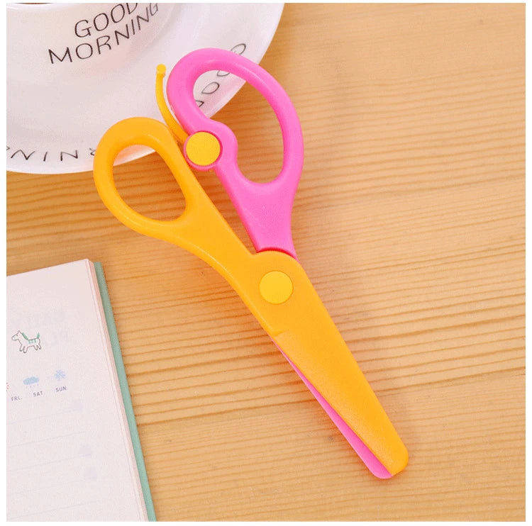 New 1 Pcs 137mm Mini Safety Round Head Plastic Scissors Student Kids Paper Cutting Minions Supplies for Kindergarten School - ZOOMNSTORE