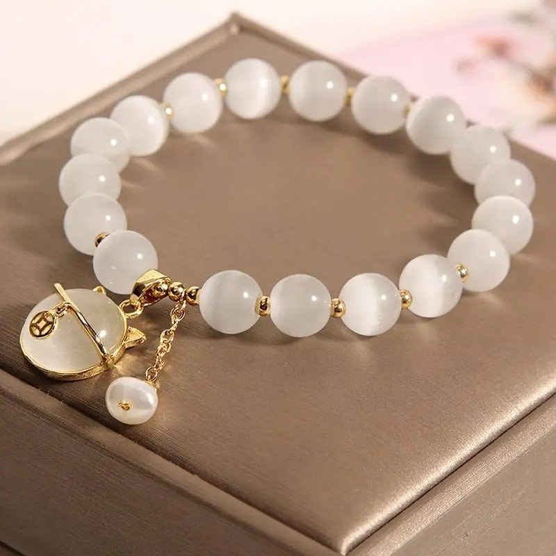 Opal Beaded Bracelet with Cat Pendant - Stylish Unisex Accessory - ZOOMNSTORE
