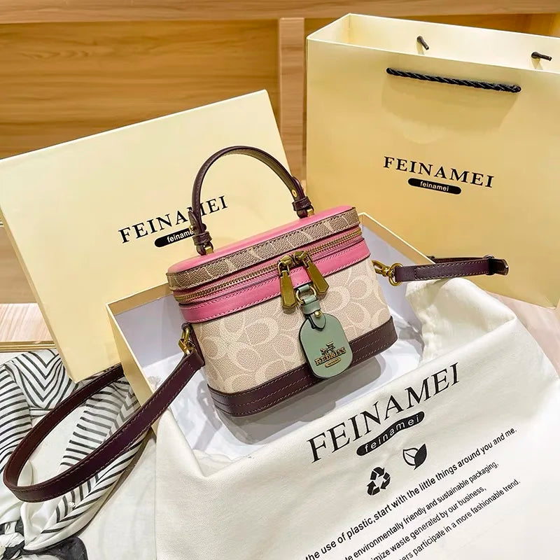 Minimalist Small Handbag - Fashionable Crossbody Bag for Women