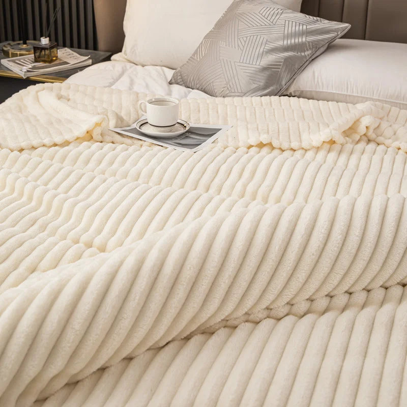 Plush Sofa and Bed Blanket - Soft Fluffy Multifunctional Throw - ZOOMNSTORE