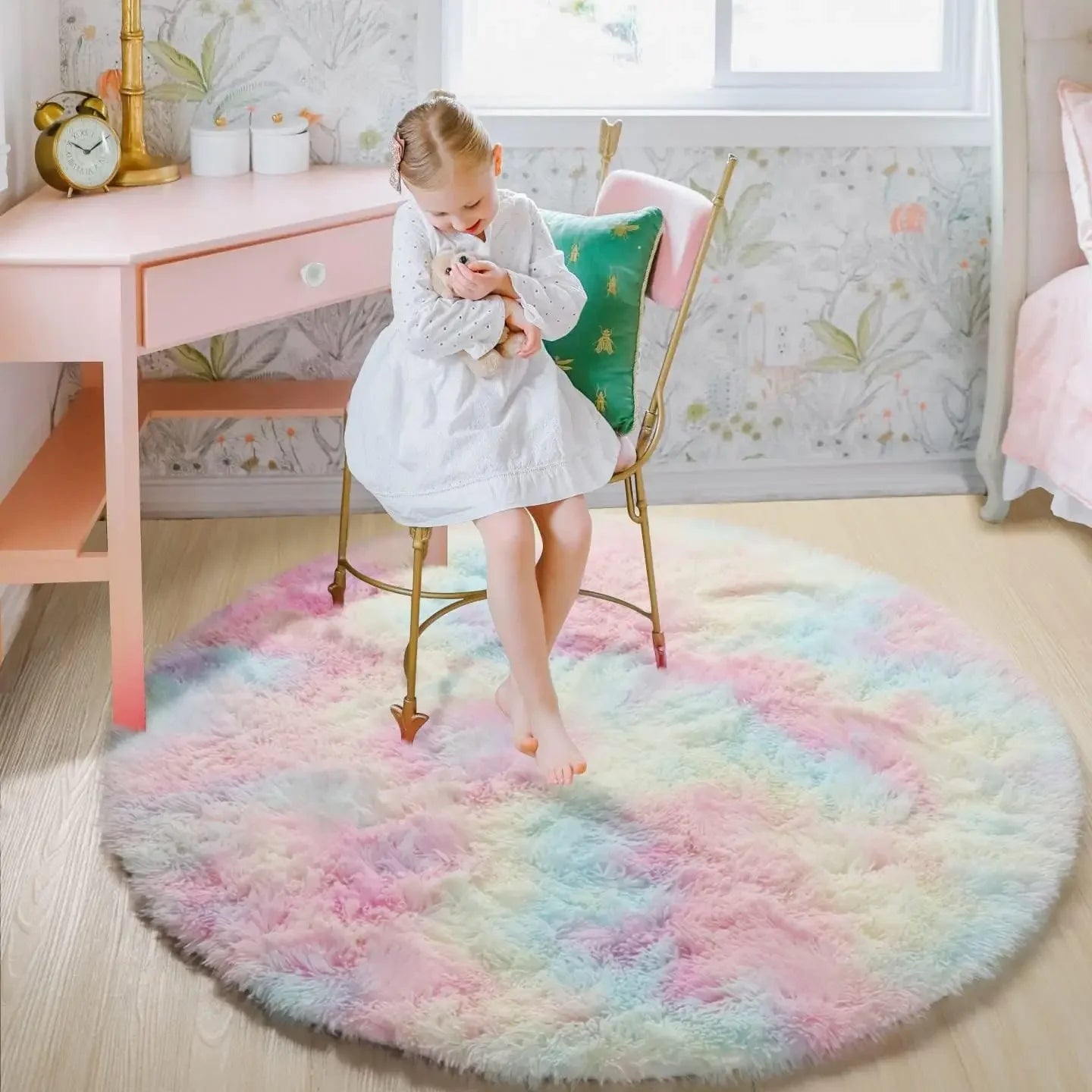Plush Round Rug – Soft Area Carpet | Fluffy White Rug for Living Room