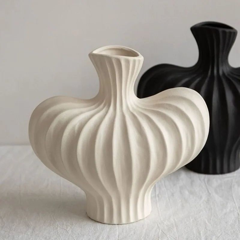 Modern Minimalist Plastic Vase - Chic Water Cultivation Decor for Home