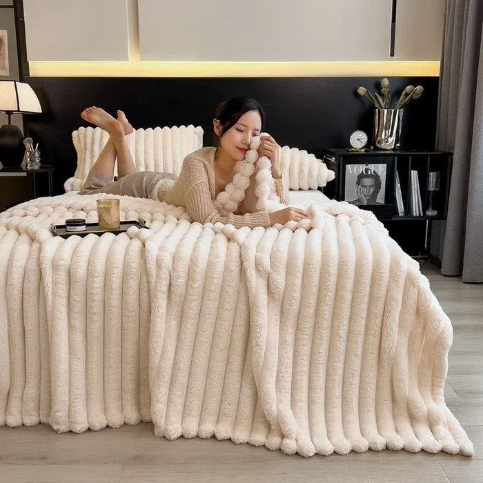 Artificial Rabbit Plush Blanket - Soft Coral Fleece Throw for Bed Sofa