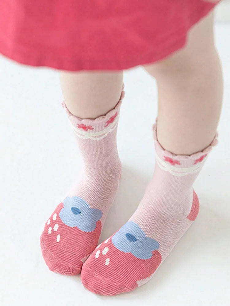 5 Pairs of Girls' Socks That Can Be Worn in Spring and Summer, Strawberry Autumn and Winter Baby Socks, Soft Mid-calf Socks