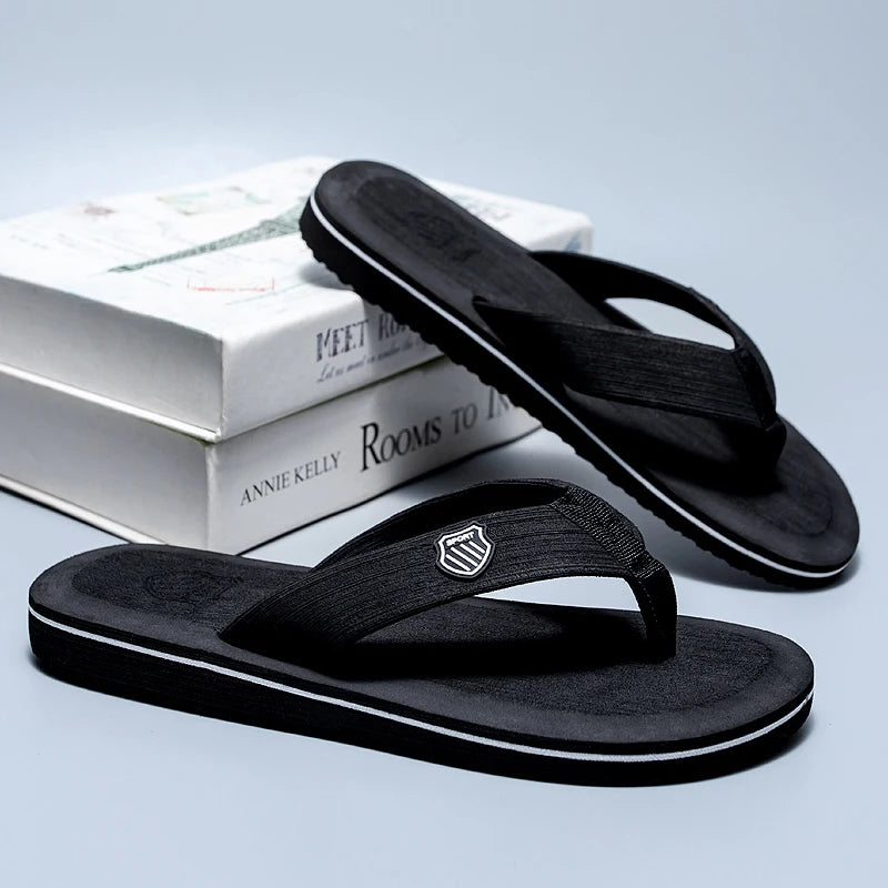 Hot Sale Men's Flip-flops Outdoor Casual Beach Slippers Soft Light Non-Slip Shoes Summer Slippers Men Shower 2024 Zapatos Hombre