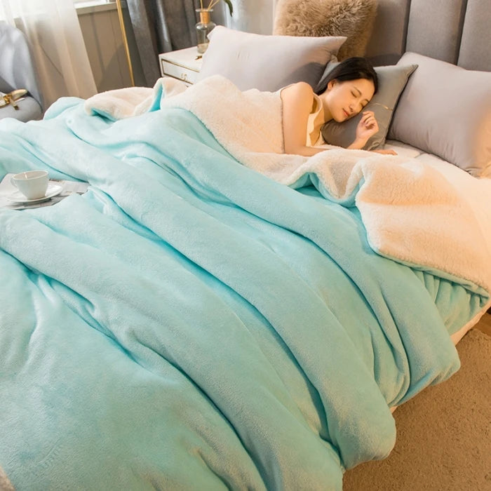 Double-Sided Wool Throw Blanket - Queen Bedspread for Winter Warmth - ZOOMNSTORE
