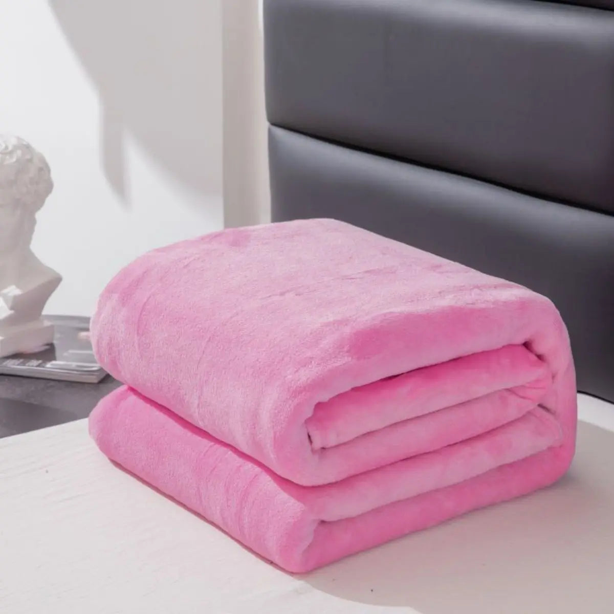 Solid Color Fleece Blanket - All Seasons Machine Washable - ZOOMNSTORE