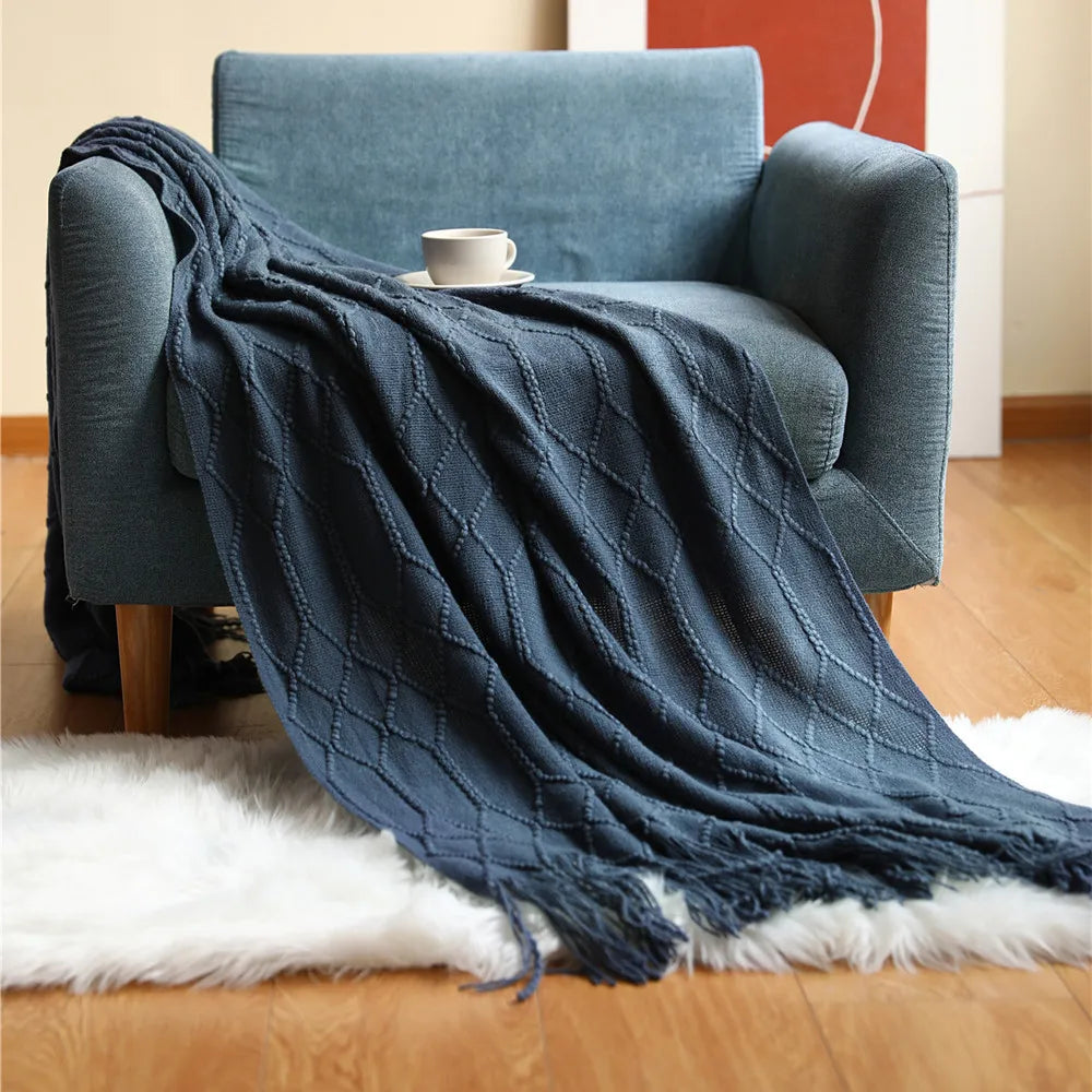 Green Oversized Knitted Throw Blanket - Soft Textured Decorative Couch Blanket