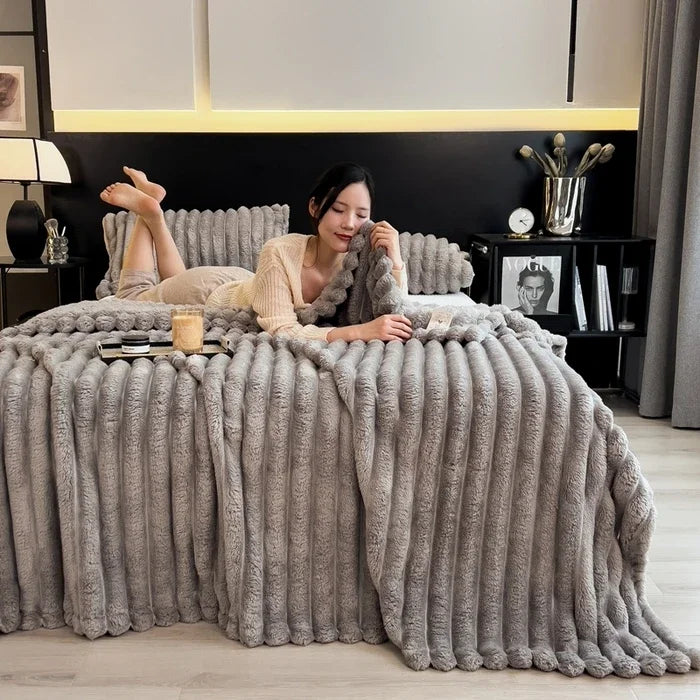 Artificial Rabbit Plush Blanket - Soft Coral Fleece Throw for Bed Sofa