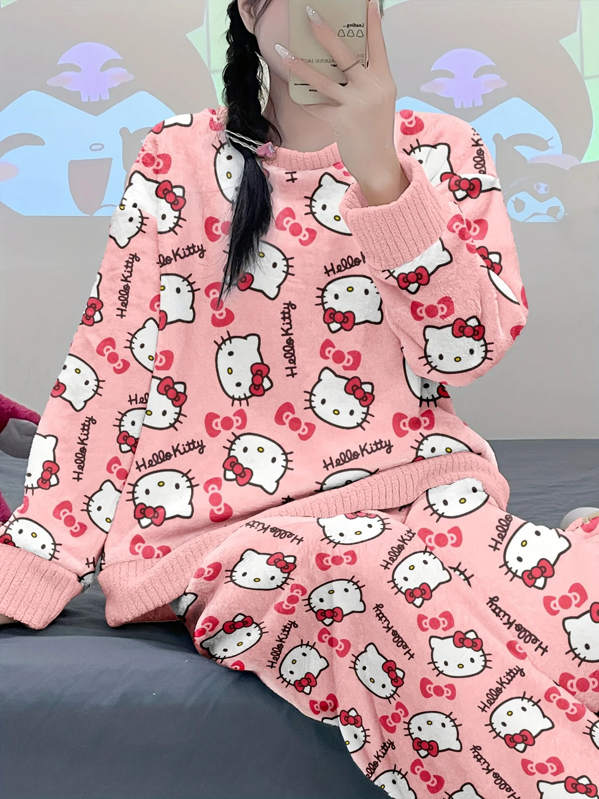 Women's HelloKitty velvet pajama set, featuring a long-sleeve top and matching pants, comfortable winter sleepwear