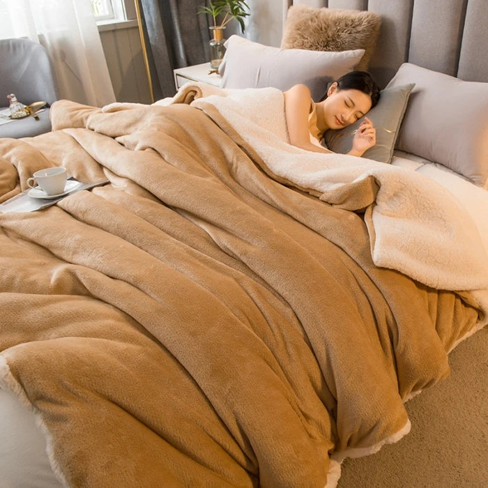 Double-Sided Wool Throw Blanket - Queen Bedspread for Winter Warmth - ZOOMNSTORE