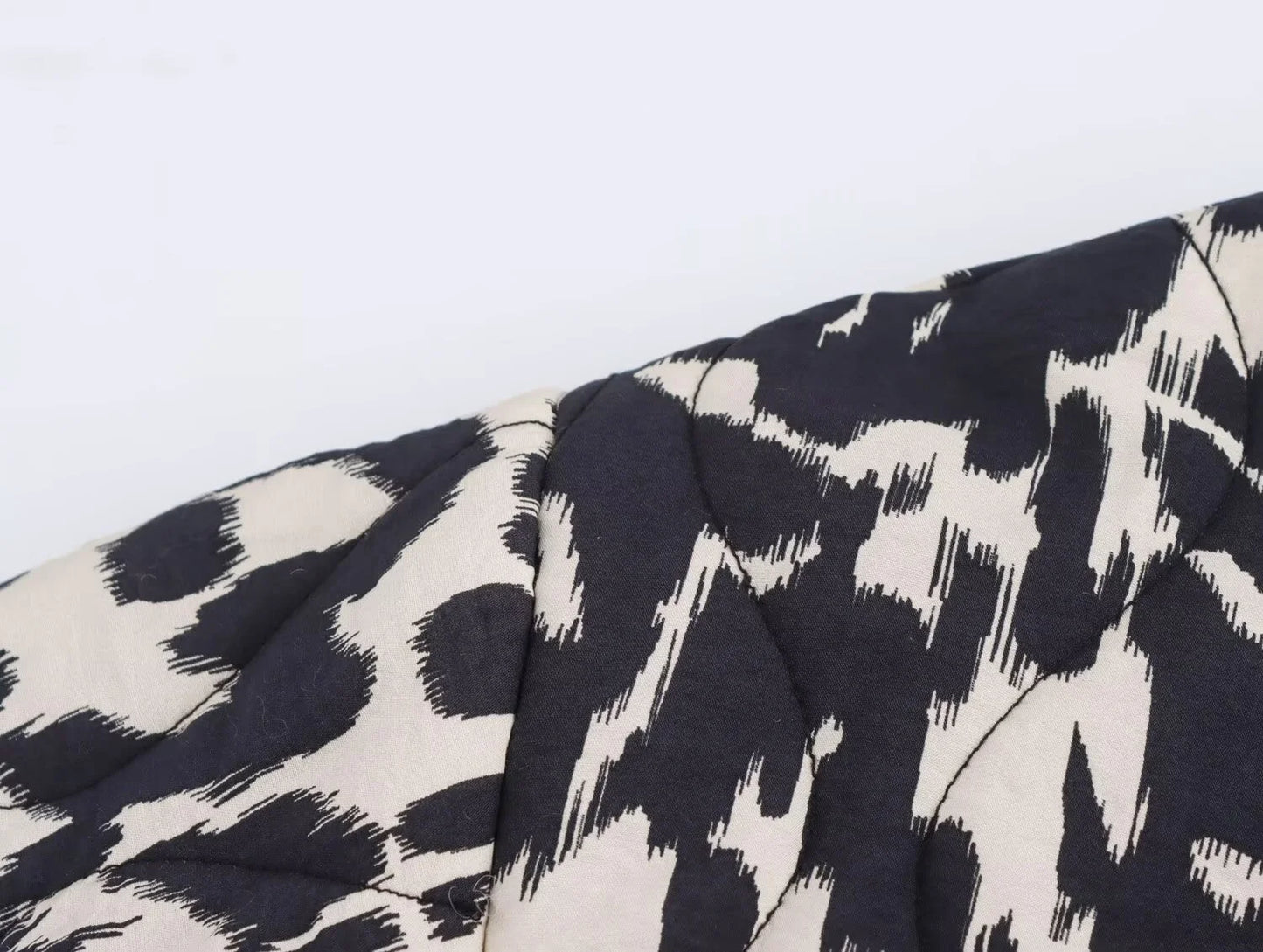 Snake Skin Print Long Sleeve Jacket - Womens Fashion Outerwear 2024 - ZOOMNSTORE