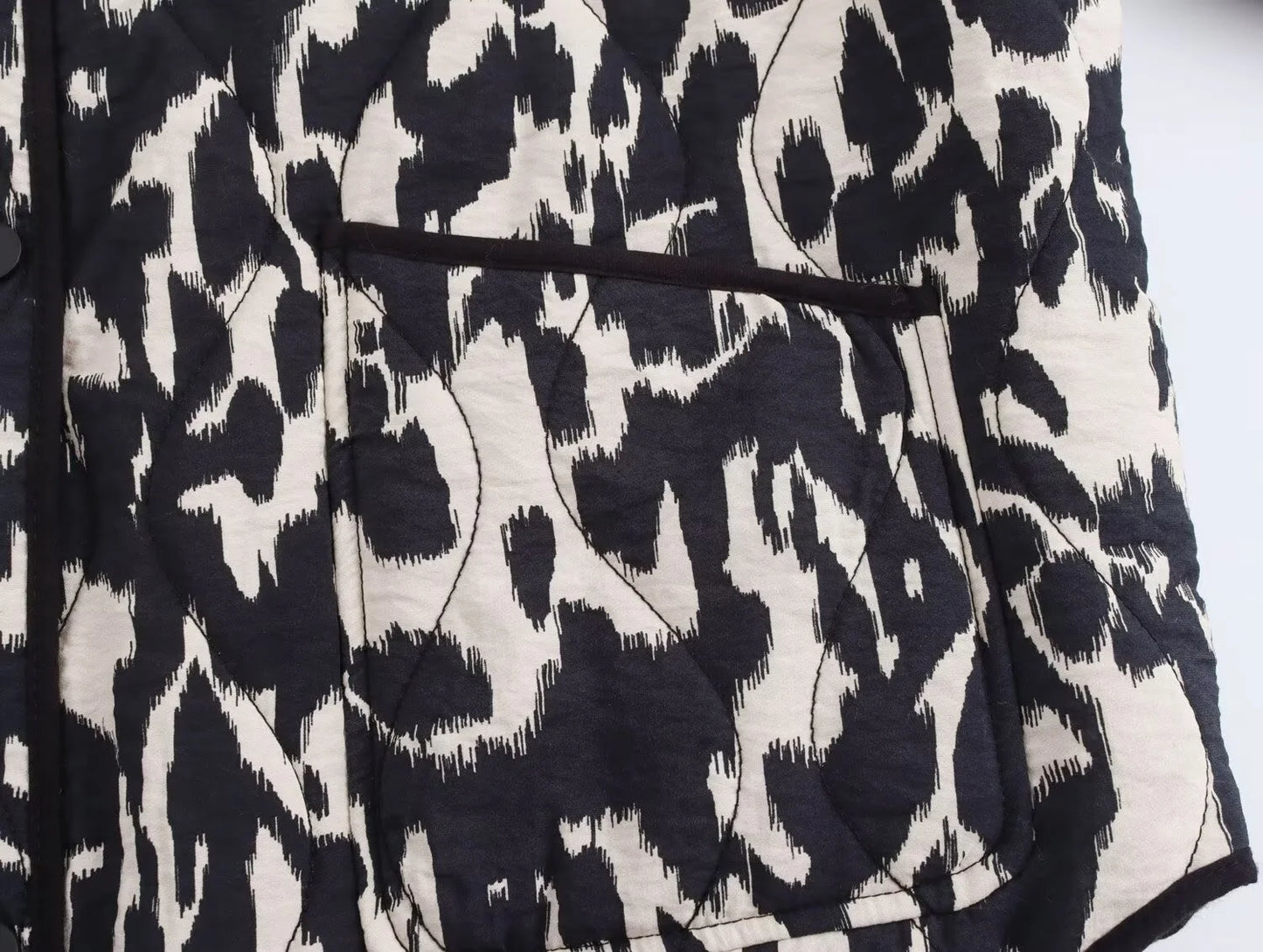 Snake Skin Print Long Sleeve Jacket - Womens Fashion Outerwear 2024 - ZOOMNSTORE