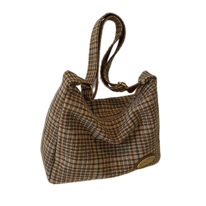 Stylish Crossbody Bag - Trendy Sling Purse for Men and Women - ZOOMNSTORE