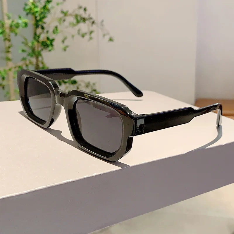 Vintage Rectangle Frame Sunglasses - Retro UV400 Eyewear for Men and Women - ZOOMNSTORE