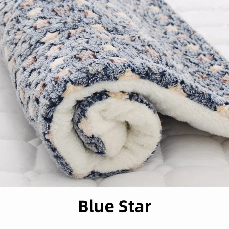 Pet Sleeping Mat - Washable Dog Bed Cat Litter Cushion - ZOOMNSTORE