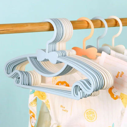Baby Clothes Hangers - Kids Plastic Hangers | Slim Portable Nursery Rack - ZOOMNSTORE