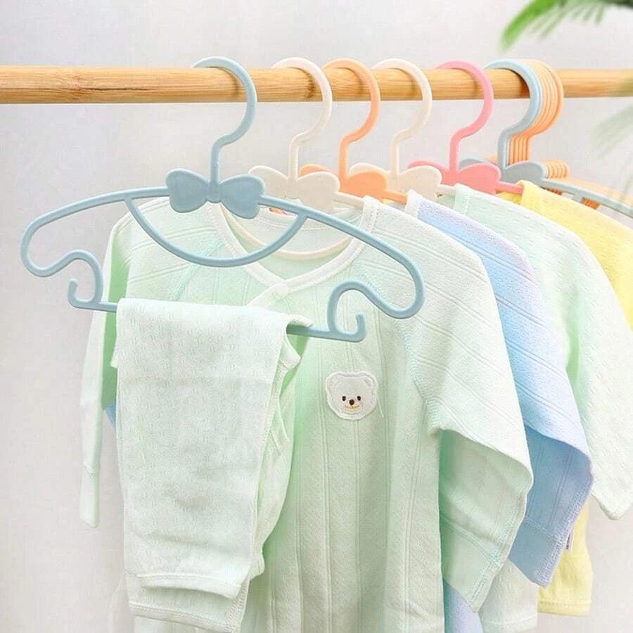 Baby Clothes Hangers - Kids Plastic Hangers | Slim Portable Nursery Rack - ZOOMNSTORE