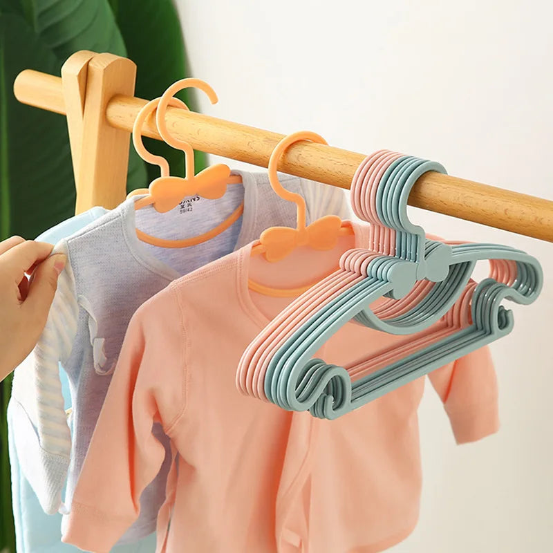 Baby Clothes Hangers - Kids Plastic Hangers | Slim Portable Nursery Rack - ZOOMNSTORE