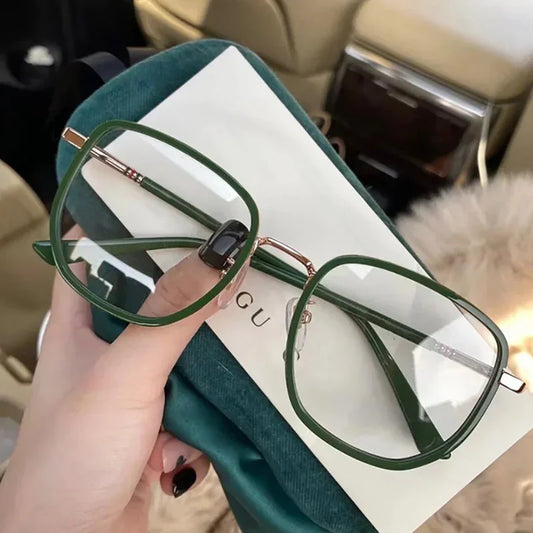 Blue Blocking Glasses - Ultralight Transparent Eyewear with Retro Green Frame for Women - ZOOMNSTORE