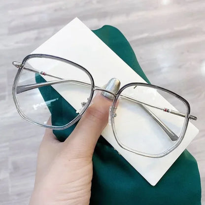 Blue Blocking Glasses - Ultralight Transparent Eyewear with Retro Green Frame for Women - ZOOMNSTORE