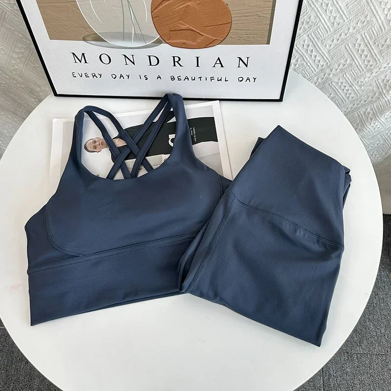 Breathable Yoga Set - Women's Fitness Suit With Cross Back Yoga Top & Peach Butt Pants - ZOOMNSTORE