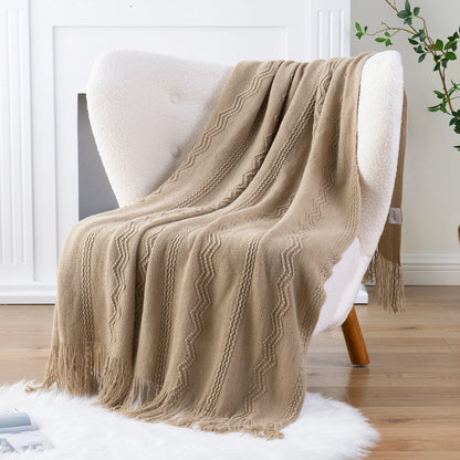 Caramel Knit Throw Blanket - Lightweight Plaid Blanket for Couch and Bed - ZOOMNSTORE