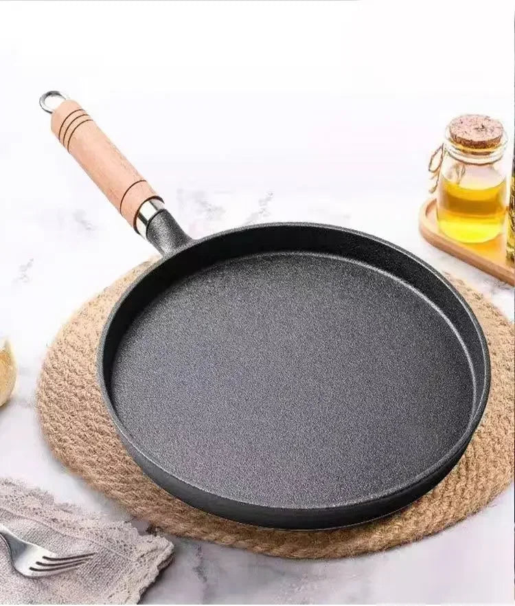 26cm Cast Iron Frying Pan - Non-Stick Egg and Pancake Maker for Gas and Induction Cookers - ZOOMNSTORE