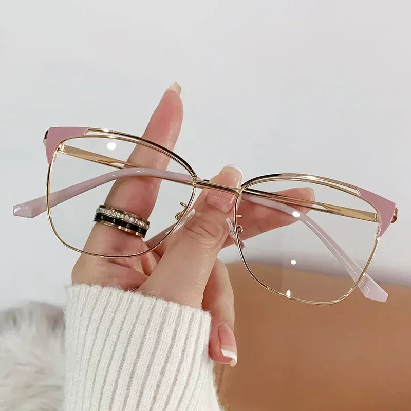 Cat Eye Glasses - Retro Blue Light Glasses With Photochromic Clear Lenses For Women - ZOOMNSTORE