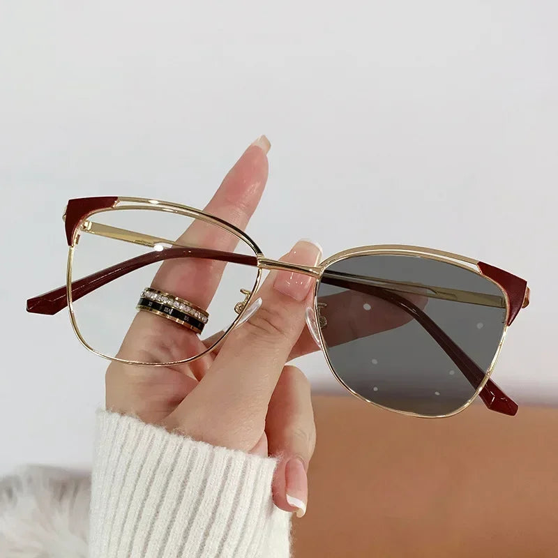 Cat Eye Glasses - Retro Blue Light Glasses With Photochromic Clear Lenses For Women - ZOOMNSTORE