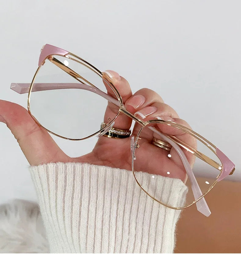 Cat Eye Glasses - Retro Blue Light Glasses With Photochromic Clear Lenses For Women - ZOOMNSTORE