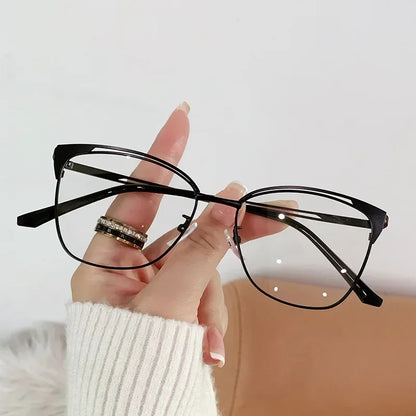 Cat Eye Glasses - Retro Blue Light Glasses With Photochromic Clear Lenses For Women - ZOOMNSTORE