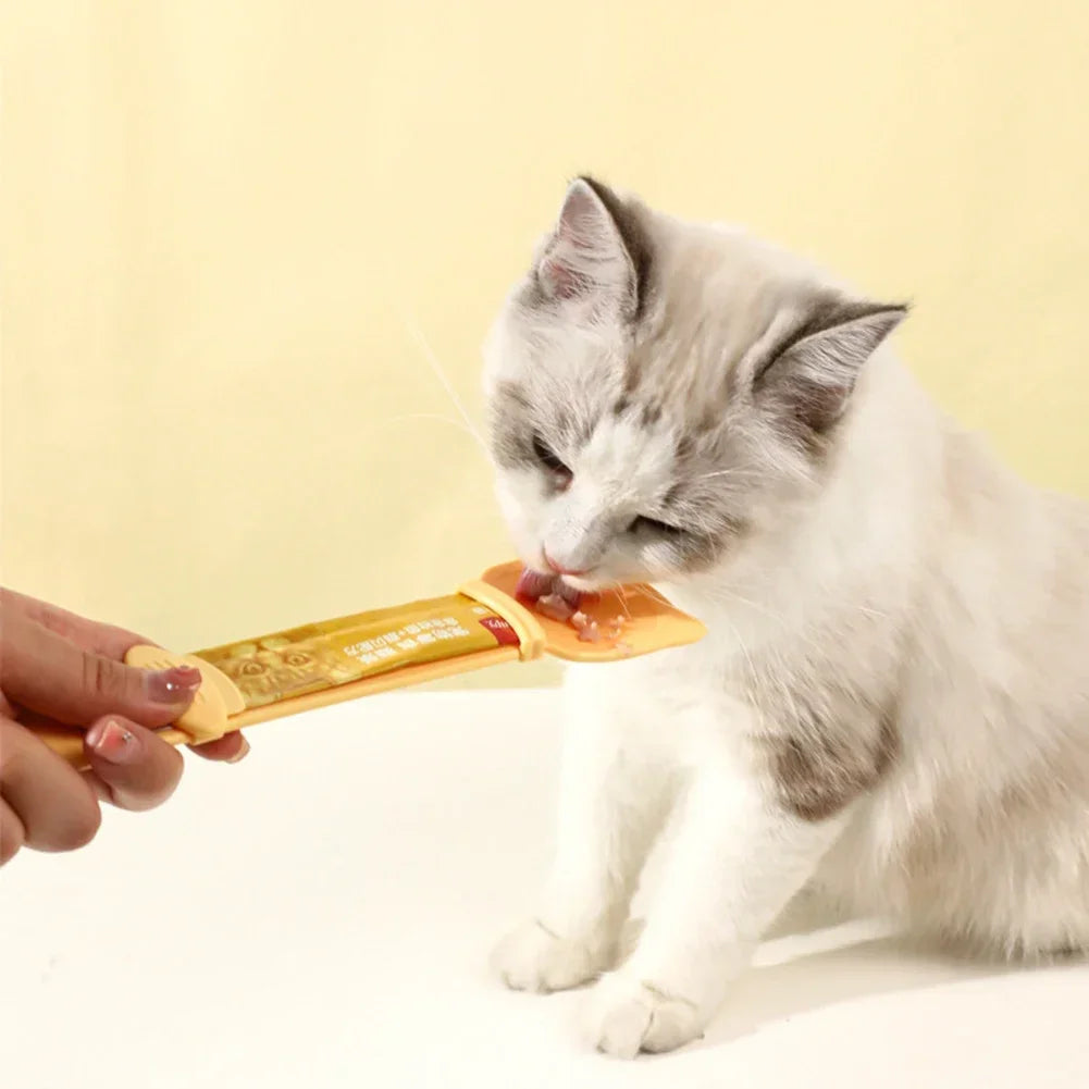 Cat Liquid Snack Feeder - Squeeze Spoon for Pet Food - ZOOMNSTORE