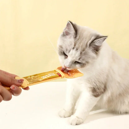 Cat Liquid Snack Feeder - Squeeze Spoon for Pet Food - ZOOMNSTORE
