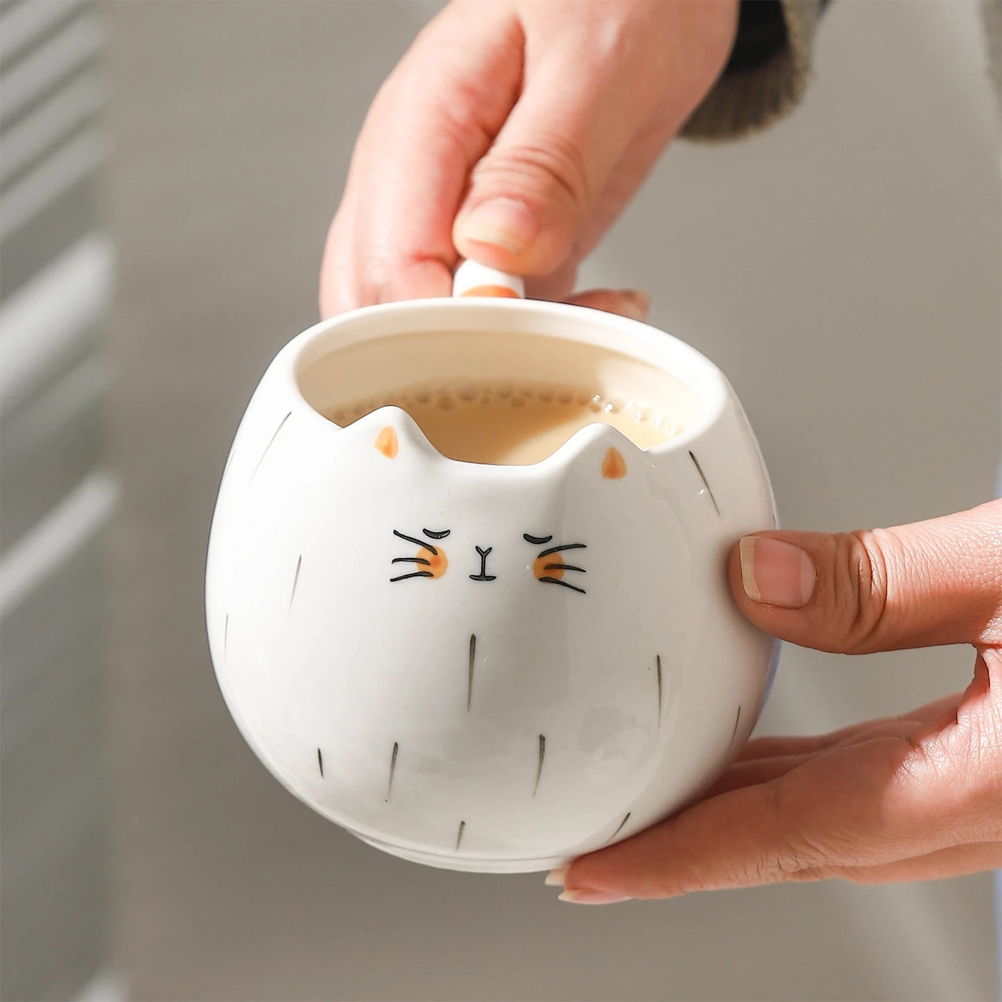Cat Shaped Mug – Cute Ceramic Coffee Cup 380ml | Eco-Friendly Porcelain Drinkware - ZOOMNSTORE