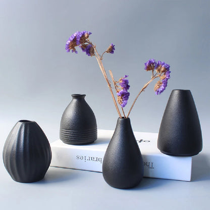 Black Ceramic Small Vase - Simple Japanese Home Decoration - ZOOMNSTORE