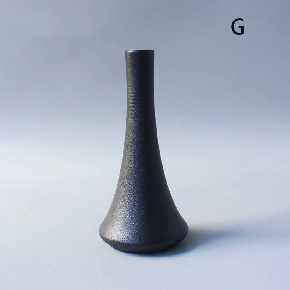 Black Ceramic Small Vase - Simple Japanese Home Decoration - ZOOMNSTORE