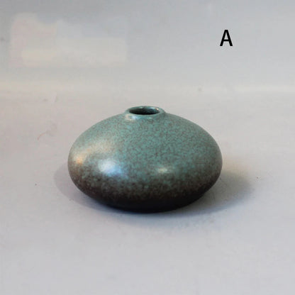 Black Ceramic Small Vase - Simple Japanese Home Decoration - ZOOMNSTORE