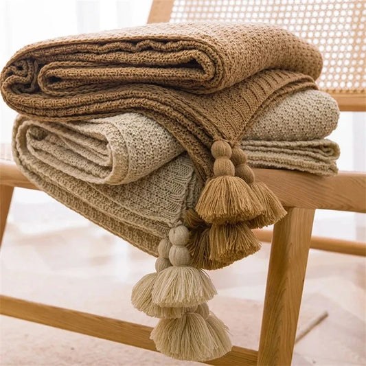 Chunky Knit Blanket - Nordic Knitted Throw with Tassels for Bed or Sofa - ZOOMNSTORE