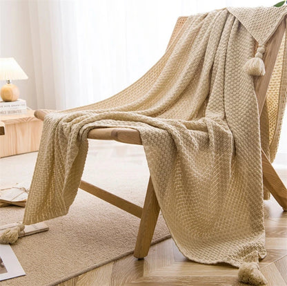 Chunky Knit Blanket - Nordic Knitted Throw with Tassels for Bed or Sofa - ZOOMNSTORE