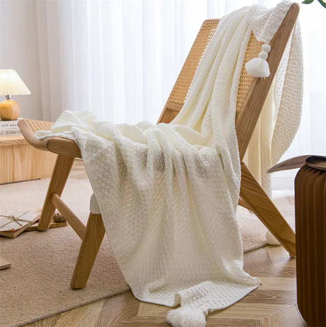 Chunky Knit Blanket - Nordic Knitted Throw with Tassels for Bed or Sofa - ZOOMNSTORE