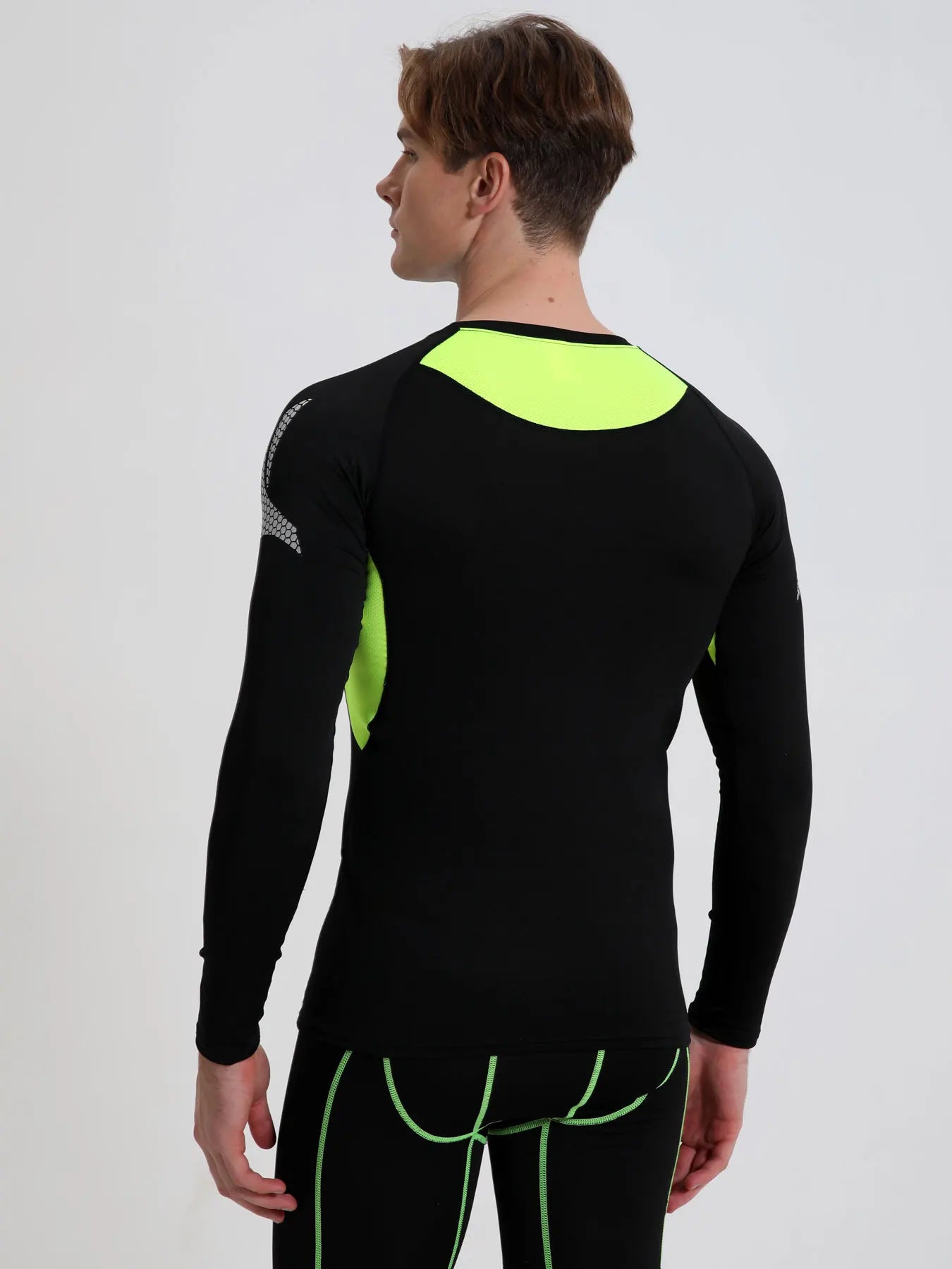 Compression Shirts Men - Long Sleeve Athletic Moisture Wicking Baselayer Tee - ZOOMNSTORE