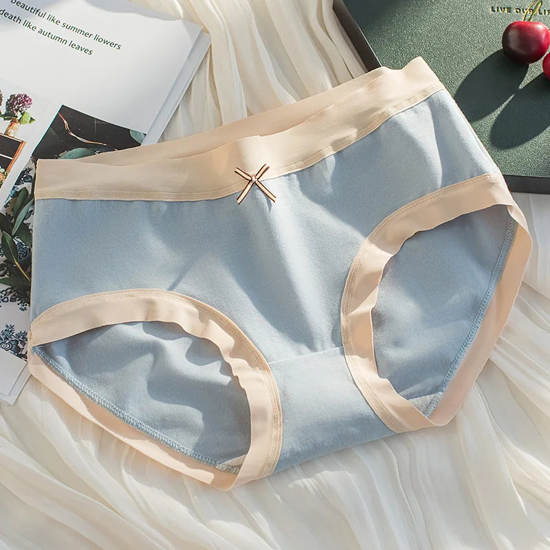 Cotton Women Panties - Mid Waist Breathable Cotton Briefs With Bow Decoration - ZOOMNSTORE