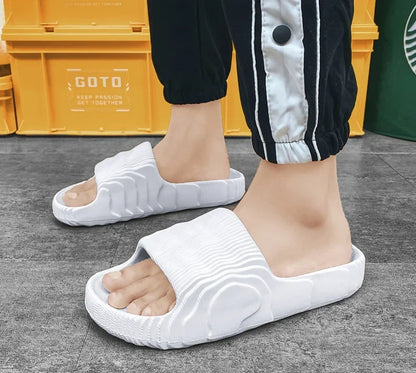 Couple Summer Indoor Slippers - Soft Skid-Proof Bathroom Flip Flops - ZOOMNSTORE